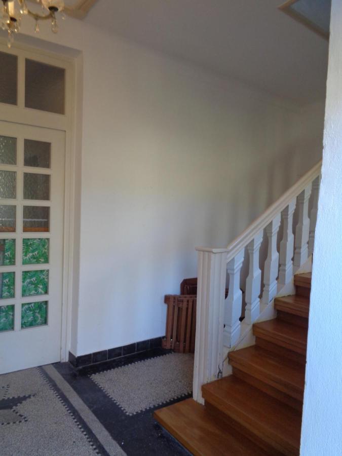 Ferienwohnung Altes Pfarrhaus Mit Flair Und Moselblick Браунеберг Экстерьер фото