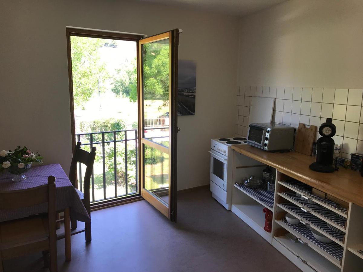 Ferienwohnung Altes Pfarrhaus Mit Flair Und Moselblick Браунеберг Экстерьер фото